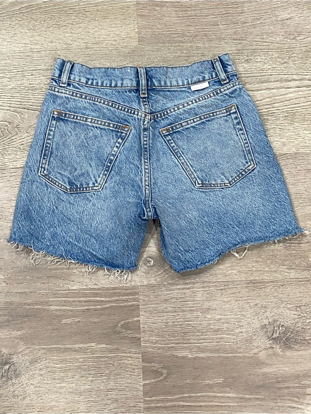 Boyish Jeans The Monty High Rise Relaxed Denim Shorts Sz 24 Raw Hem Medium Wash